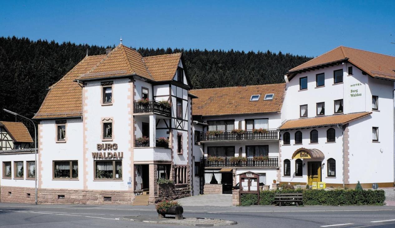 Hotel Burg Waldau Grasellenbach Buitenkant foto